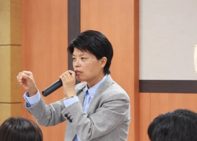 조미애 원장 피부미용 전문 강연 현장